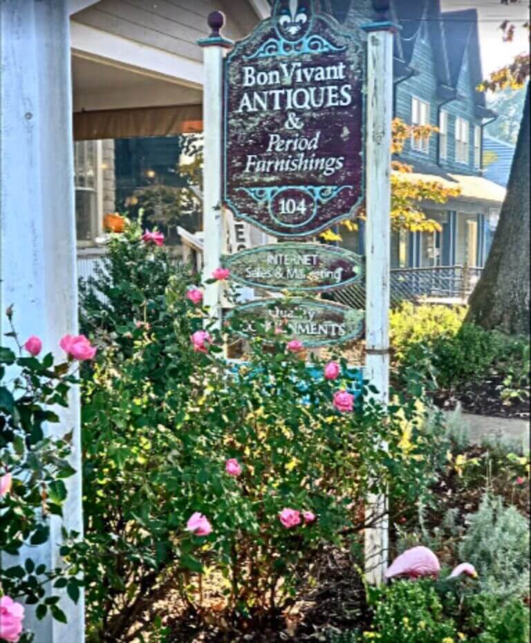 Shopping in West Annapolis, Maryland