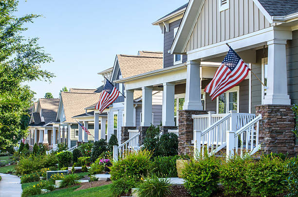 793,700+ American House Stock Photos, Pictures & Royalty ...
